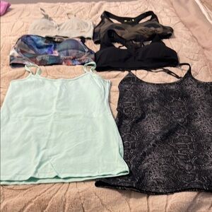 6 Women's Multi-Color Workout Tops. Size L. Great Condition